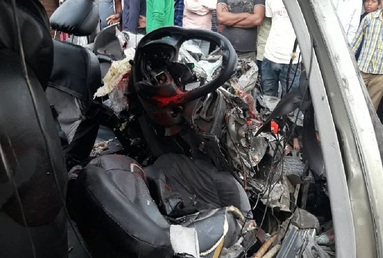 Big Accident in Shamli district, nine people killed, three injured
