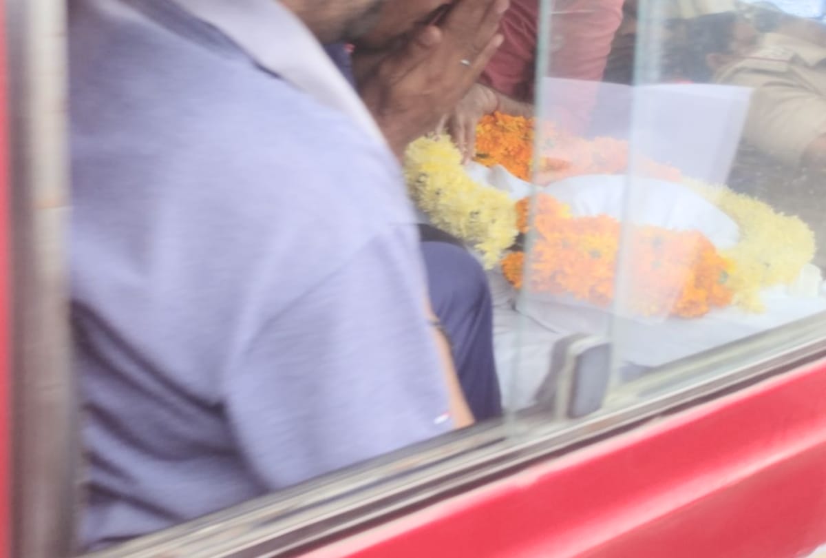 nurpur school bus accident, there is a atmosphere of mourning in six village kangra