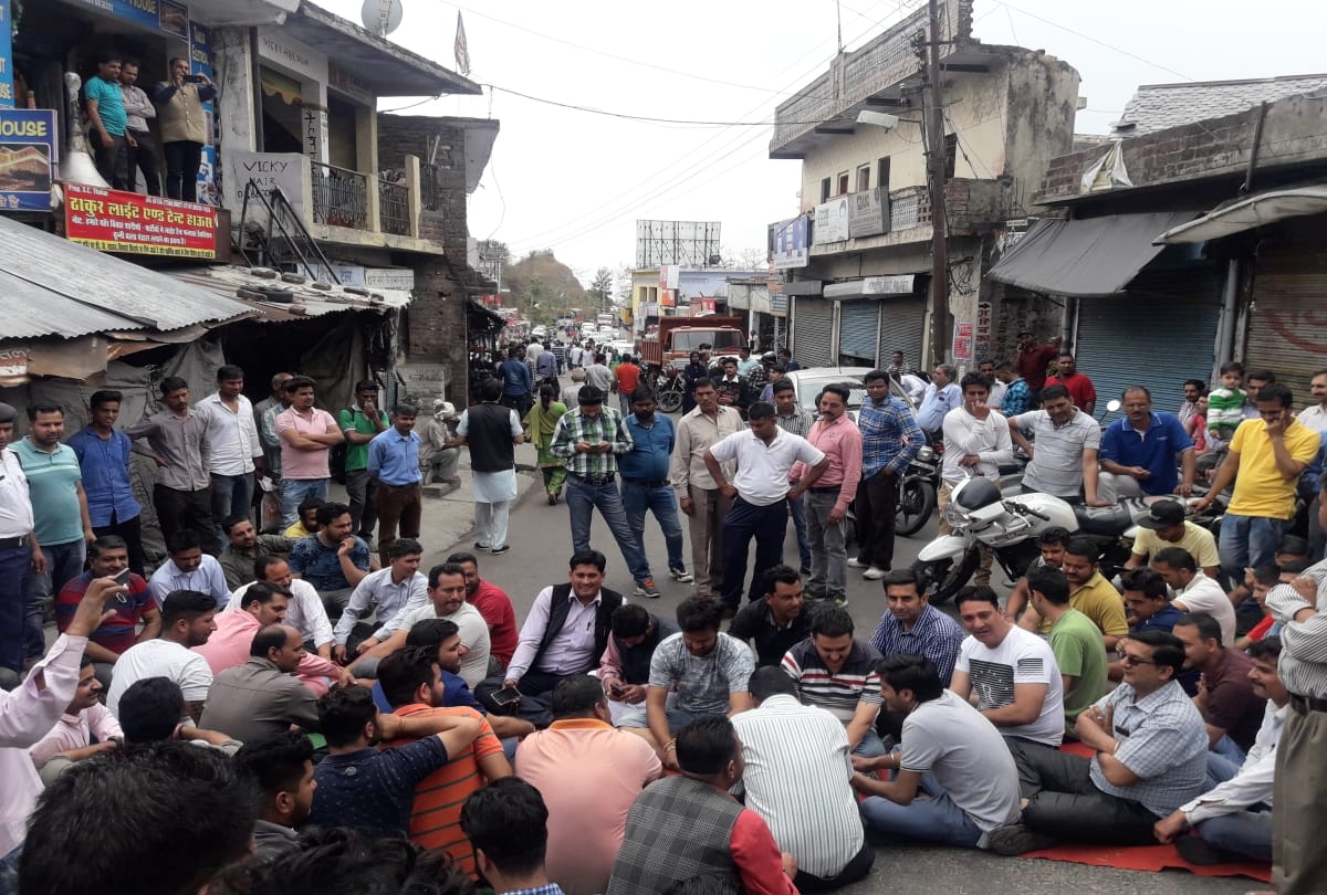 bharat bandh effect in the interstate border area of himachal