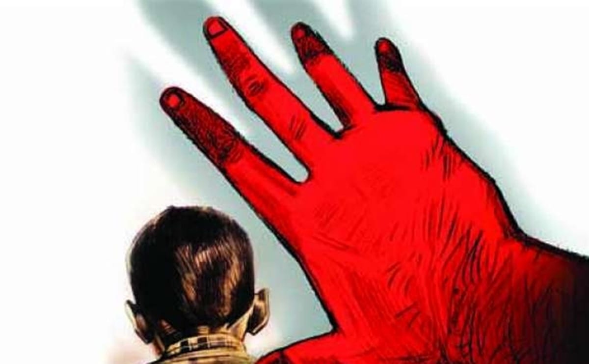 child less contractor kidnaps labourer son police arrested him from dadri