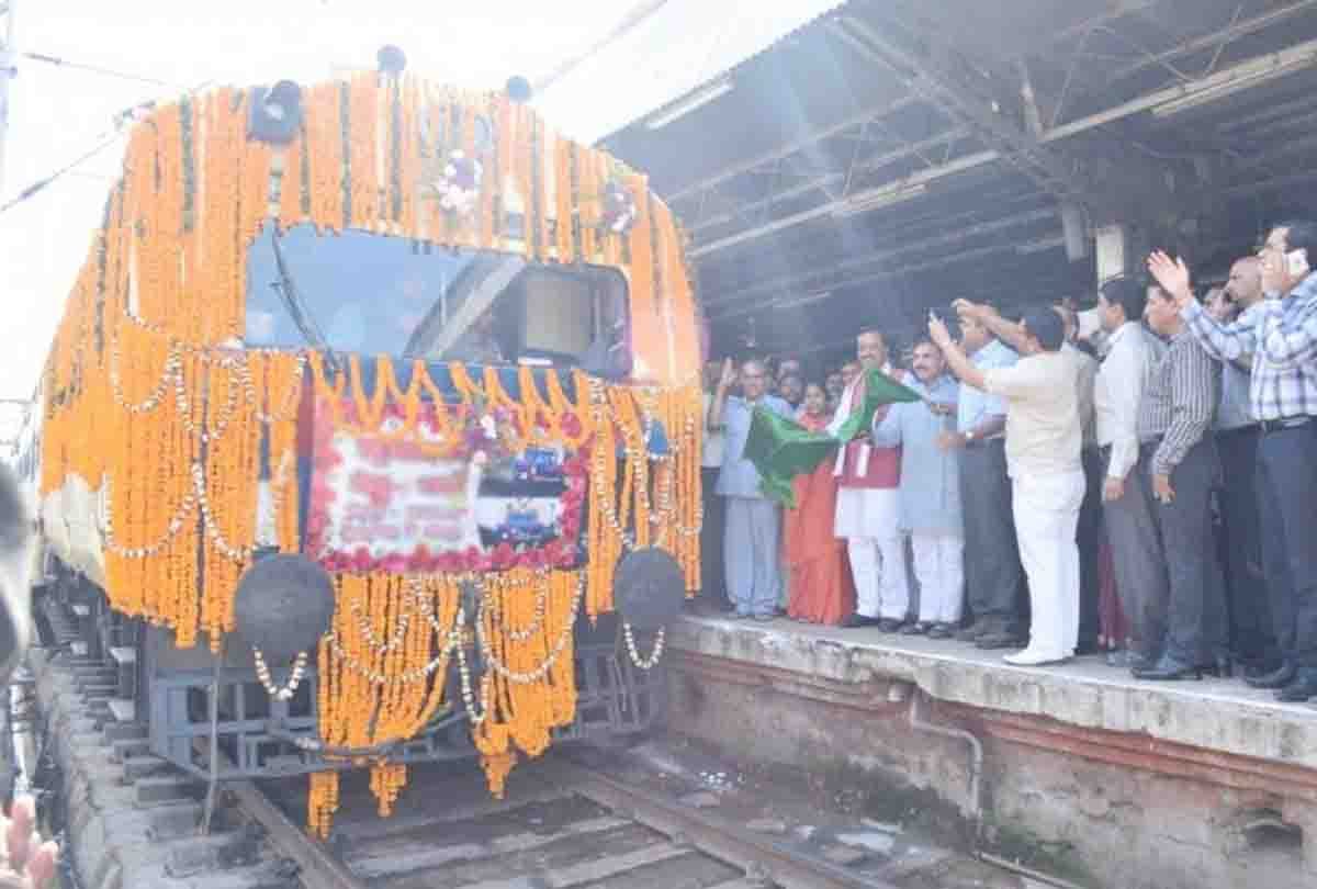 Kanpur Ahmedabad special train start 