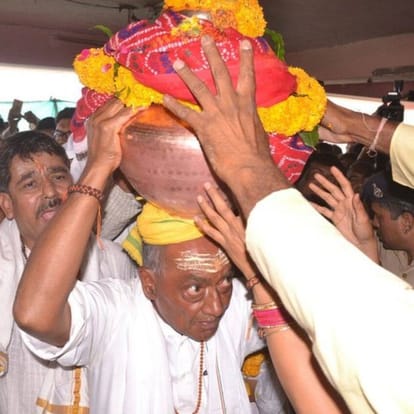Ex CM of MP Digvijay Singh trying to reestablish himself in state politics