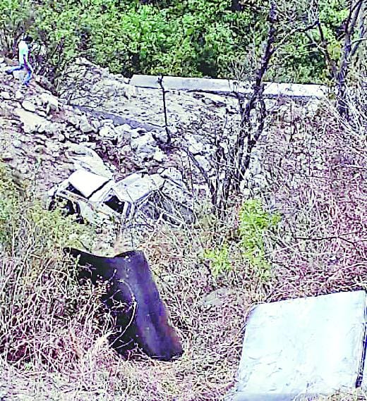 बग्गी और पधर में सड़क हादसों में एक की मौत, चार गंभीर