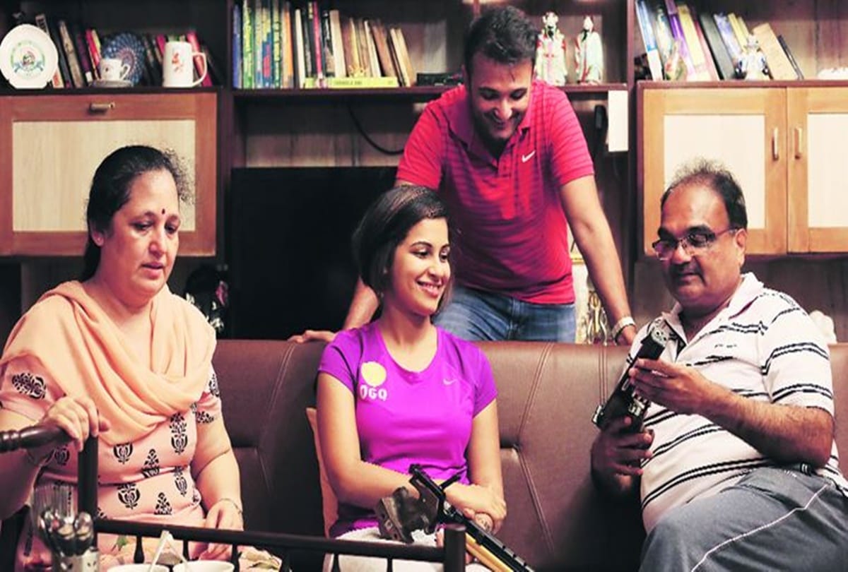 After winning gold medal at Gold coast this is how Heena Sidhu met with her coach husband Ronak