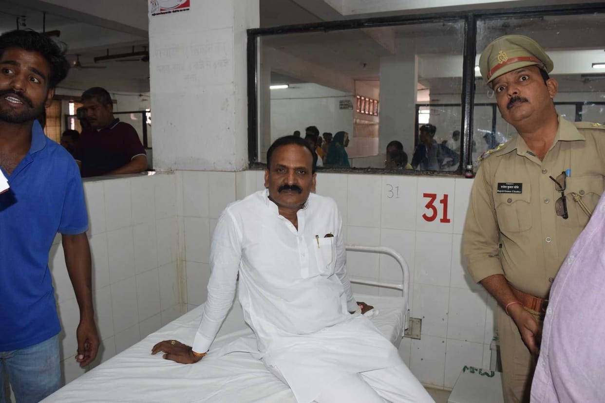 जिला जेल में बंद चल रहे गाजीपुर के त्रिभुवन की हालत बिगड़ी