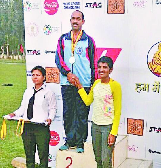 नेशनल मास्टर गेम्स में नौहली के पीईटी सीआर यादव ने जीते चार मेडल