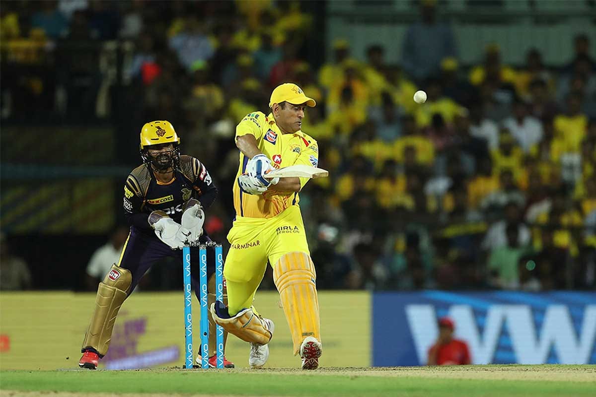 ms dhoni wants bonus runs if ball goes outside the stadium for a six