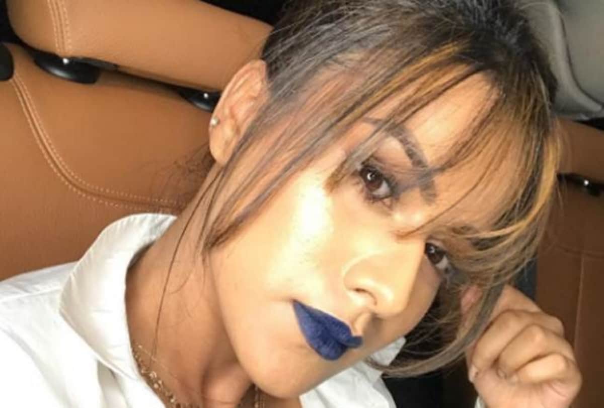 Gold Awards 2018 TV Actress Nia Sharma Trolled For Her Sheer Dress