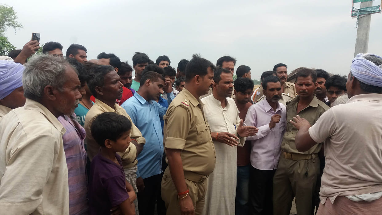 A old man raped with seven year old girl in ghaziabad
