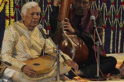 Last night of sankatmochan music festival in varanasi