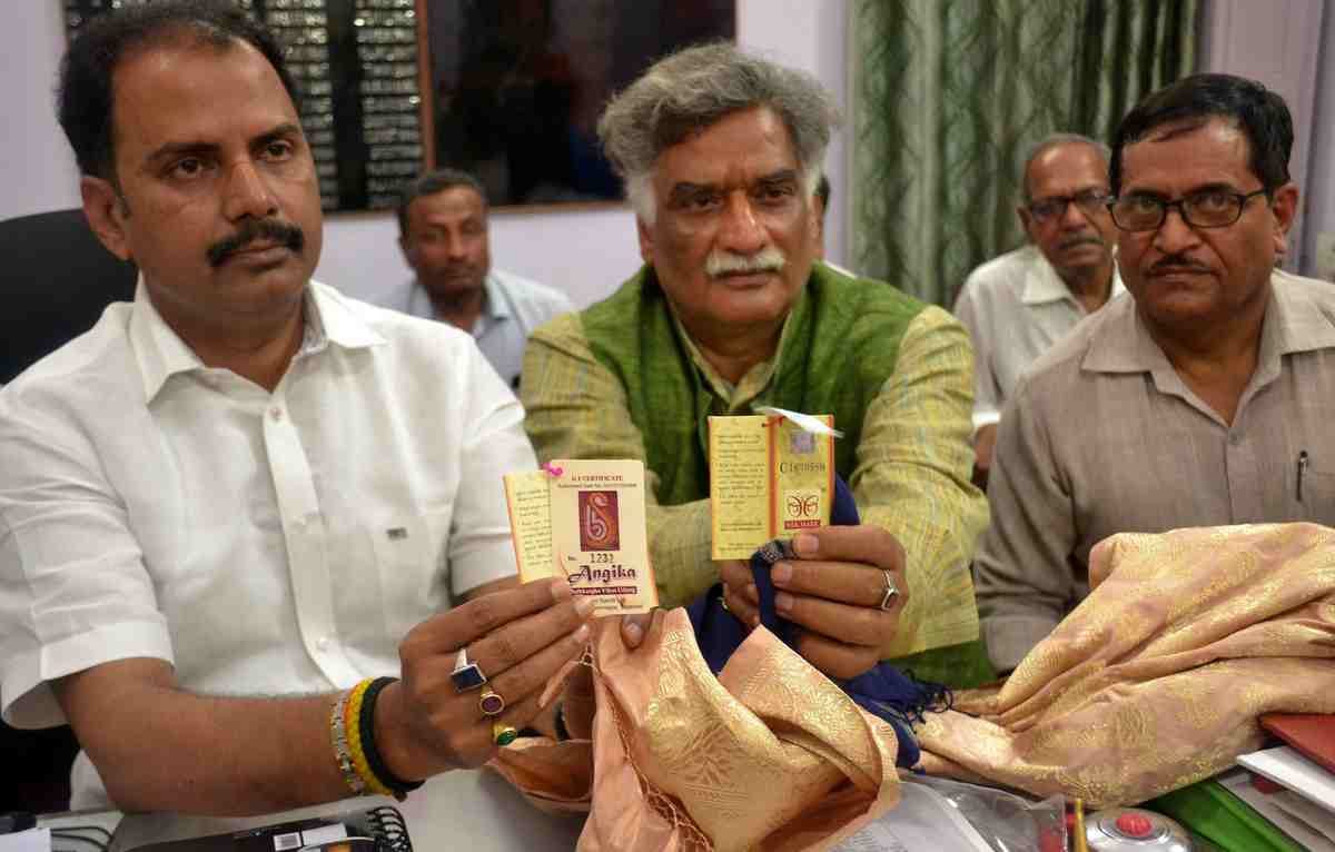 Banarasi sari is making in bangladesh and letter to PM 