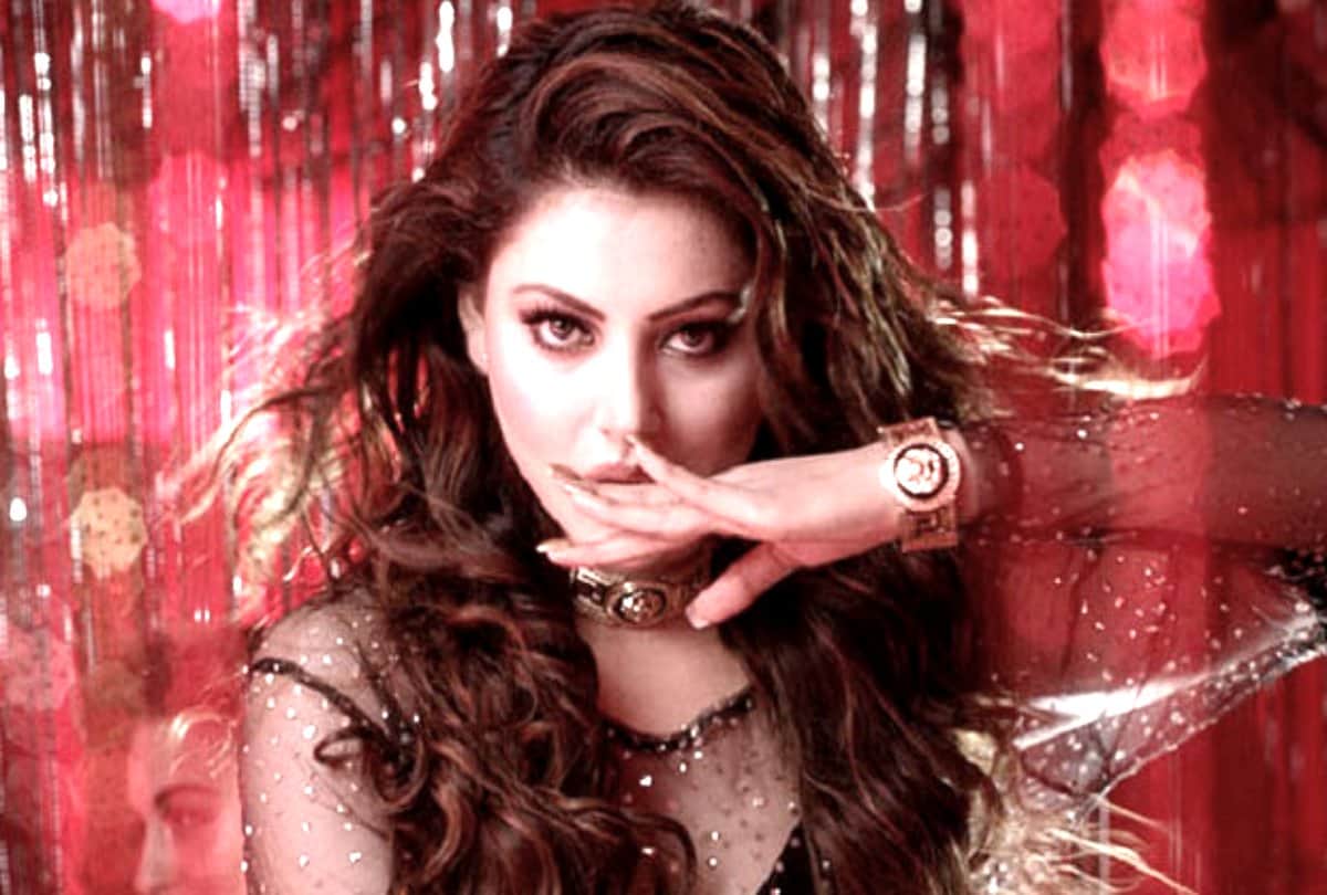 urvashi rautela demand with crew member at the set of bhanupriya