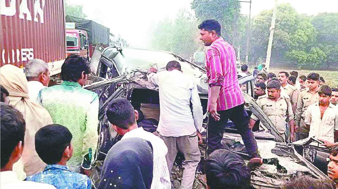 Take a look at the lifeless life of the people