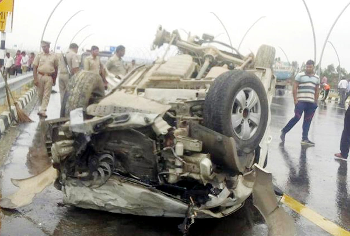 six death in road accident