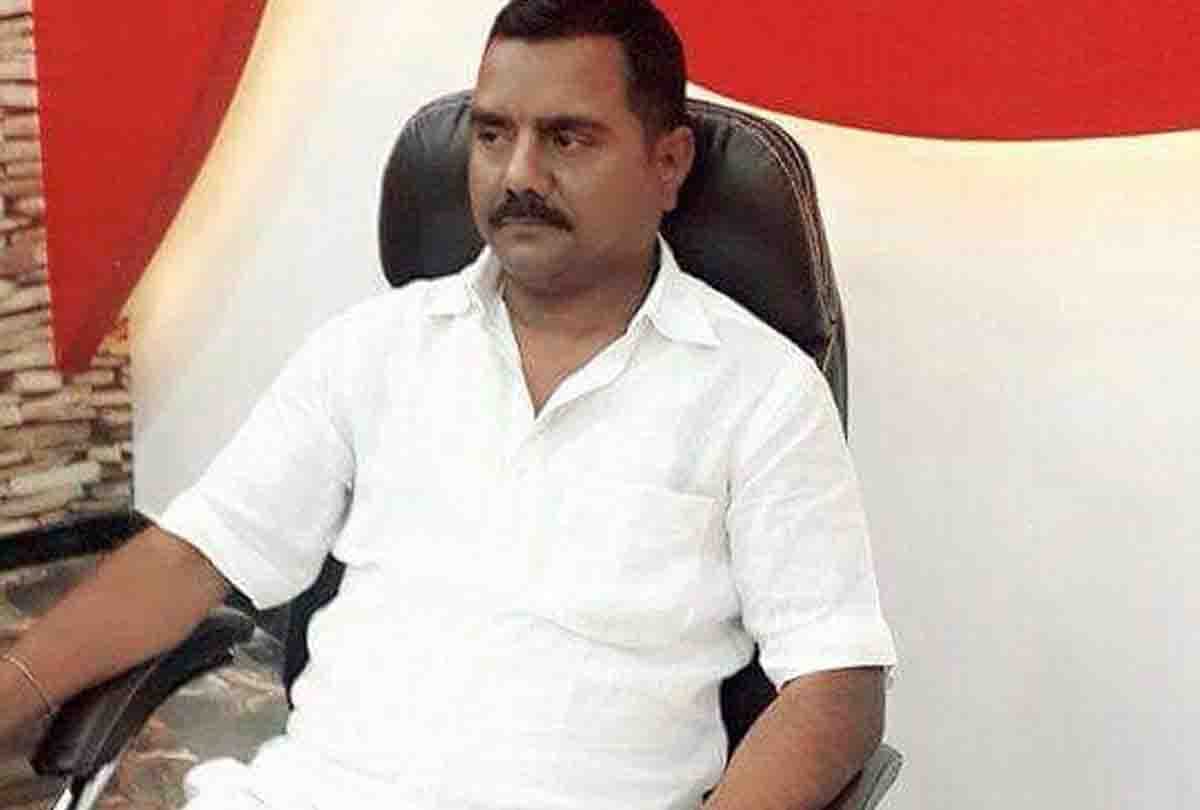 VIP treatment of MLA KULDEEP SENGAR brother in jail
