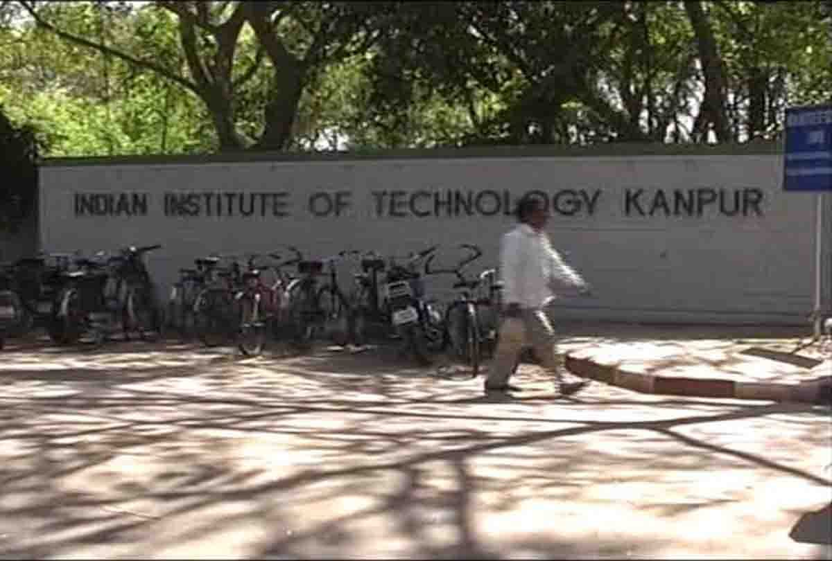 SC commission reprimand kanpur IIT director