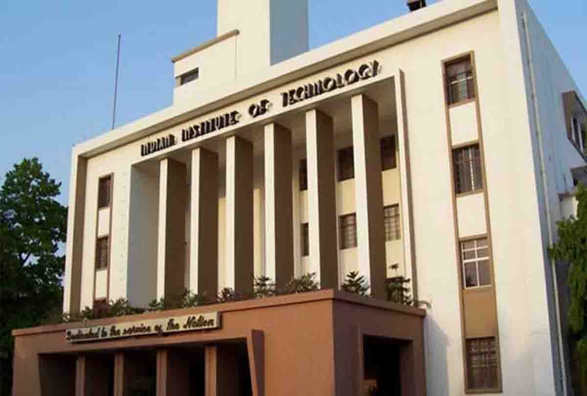 SC commission reprimand kanpur IIT director