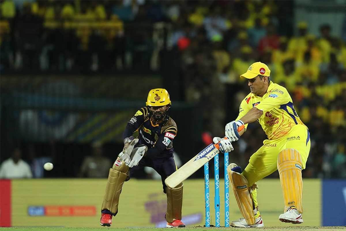 ms dhoni wants bonus runs if ball goes outside the stadium for a six