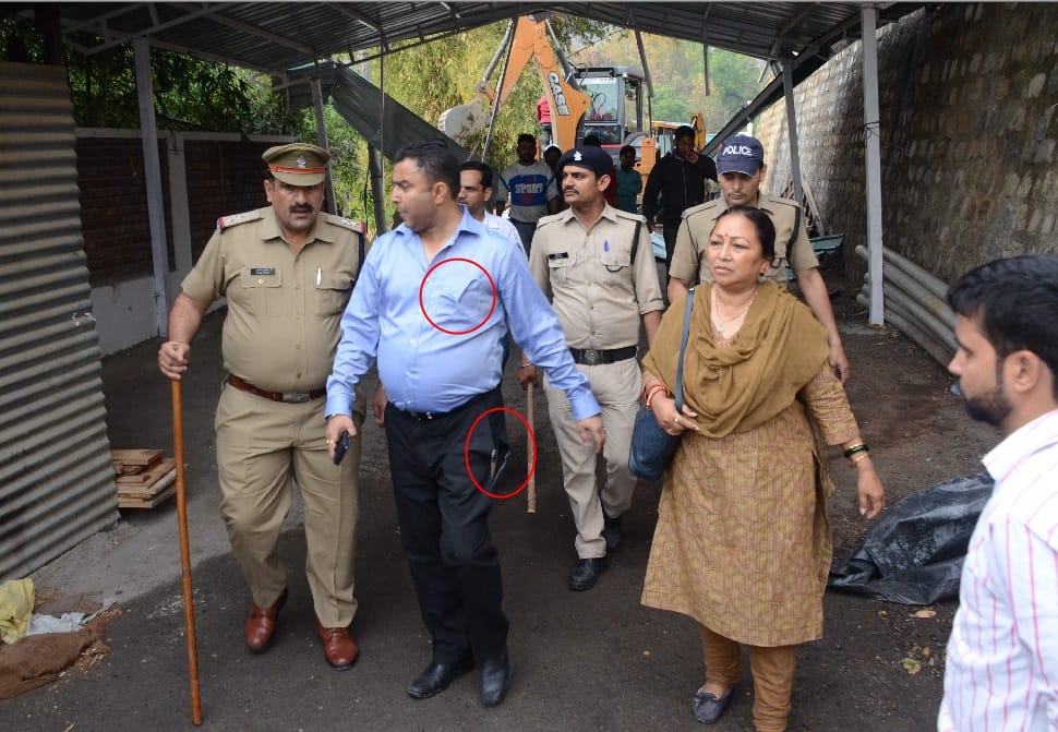 Sdm beaten during encroachment removed in dehradun