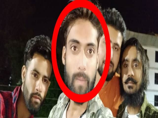 Boy died during take selfie on flyover in dehradun