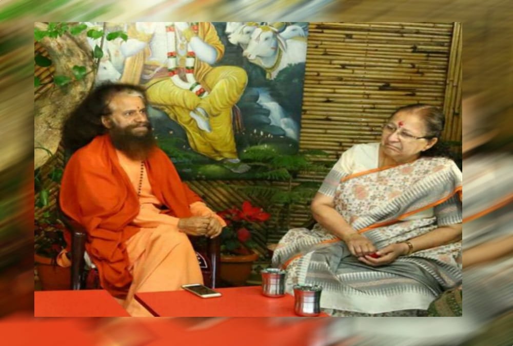  Lok Sabha Speaker Sumitra Mahajan arrives uttarakhand for ganga aarti