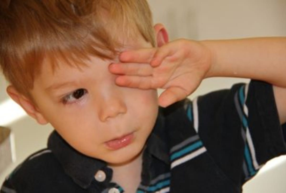 eye problems in early age causes and symptoms in hindi, how to keep eyesight healthy
