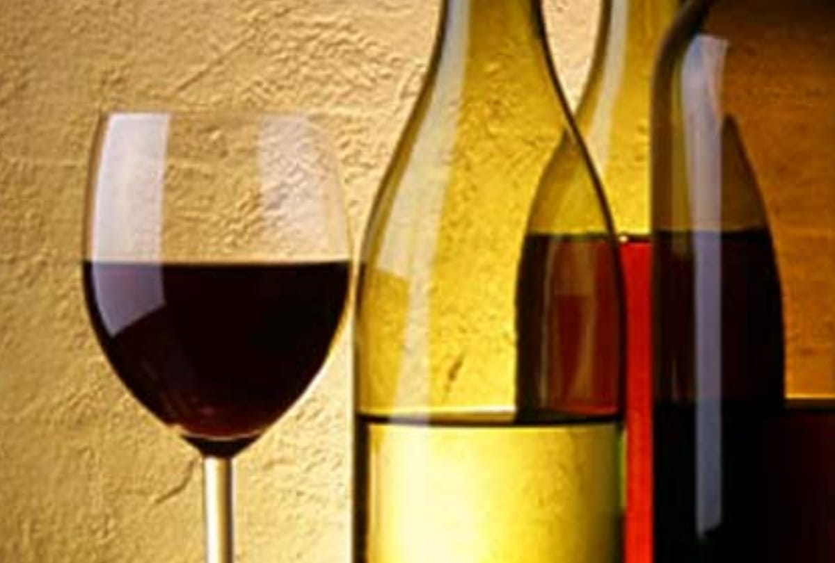 Illegal Wine Smuggling in bihar from the way of purvanchal