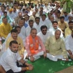 अन्य नेताओं के साथ मंत्री डॉ. सत्यपाल सिंह