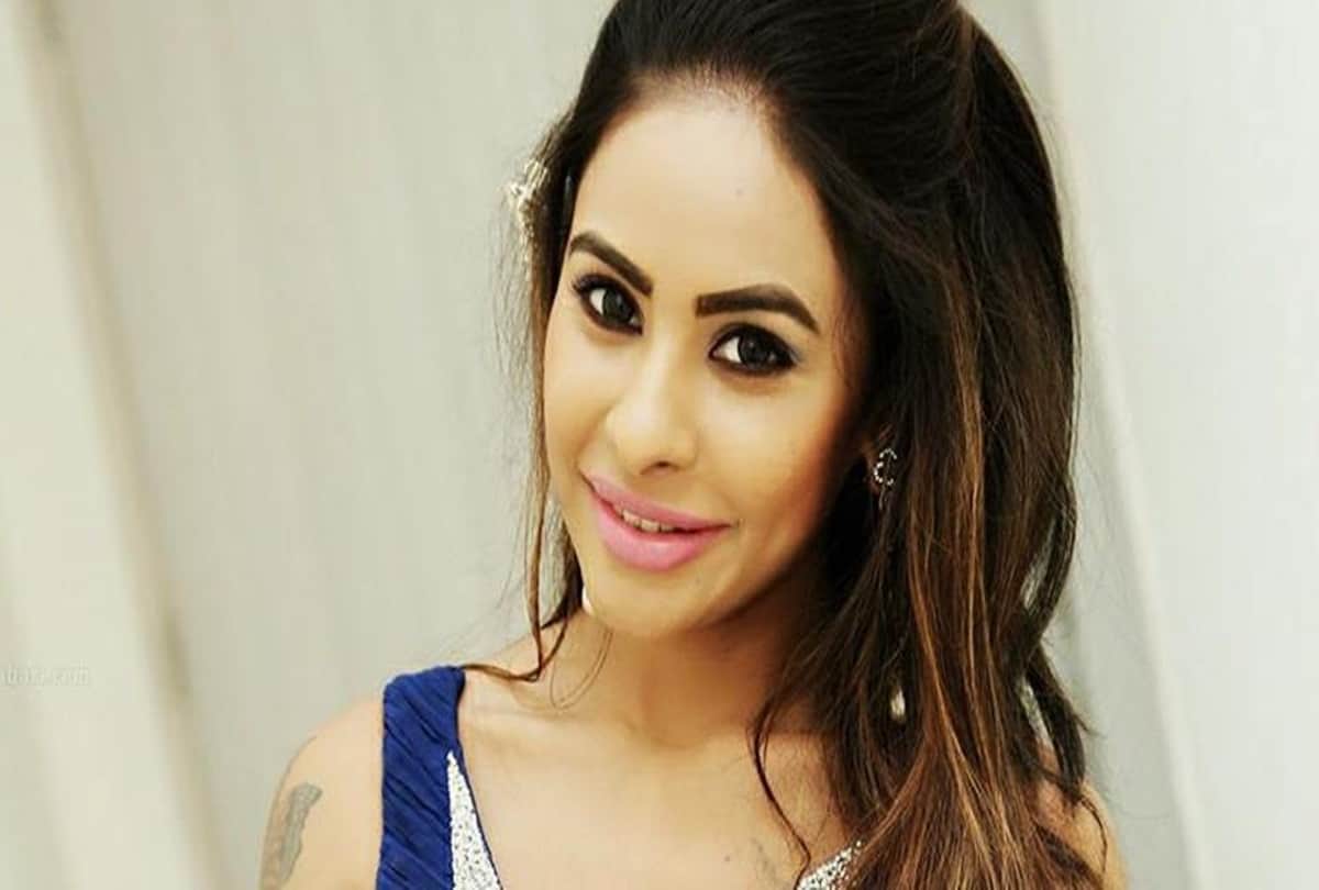 Sri Reddy facebook post facing threat from Tamil Actor Vishal casting couch