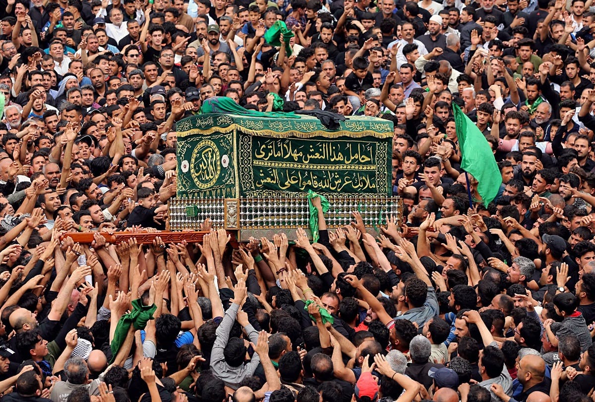 Qasem Soleimani funeral of Iranian commander in Iraq, slogans chanting America be killed