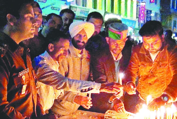 नूरपुर हादसे में जान गंवा चुके मासूम बच्चों को सोलन ने दी श्रद्धांजलि