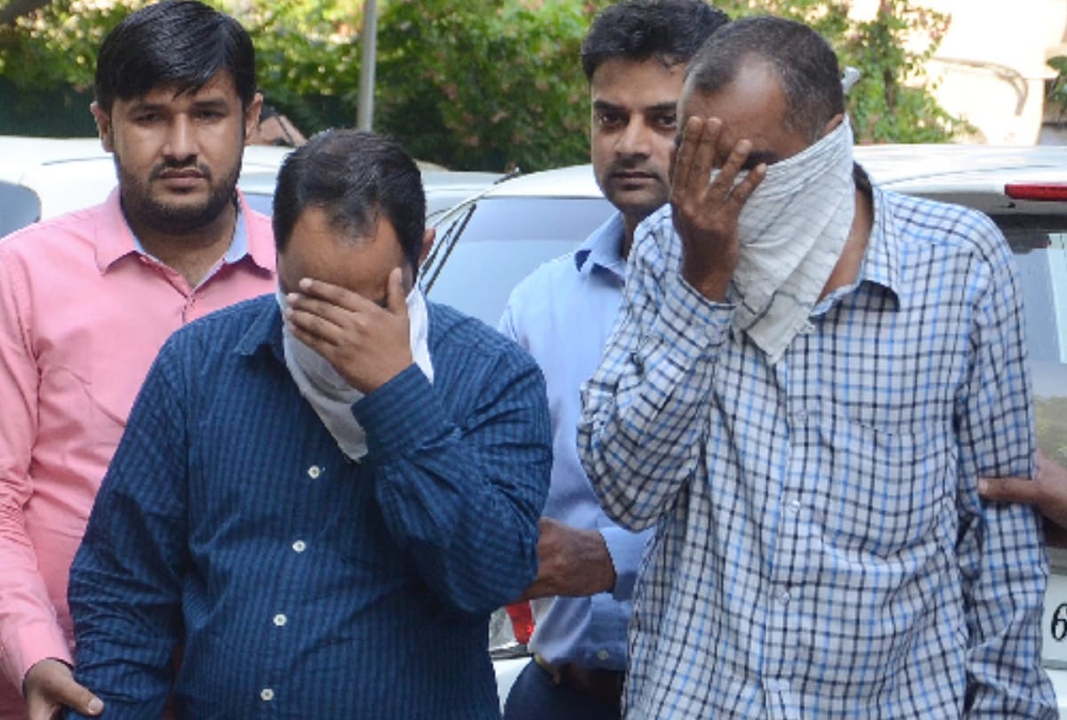 cbse class 10 paper leak: dav school teacher leaked it from Una read full story