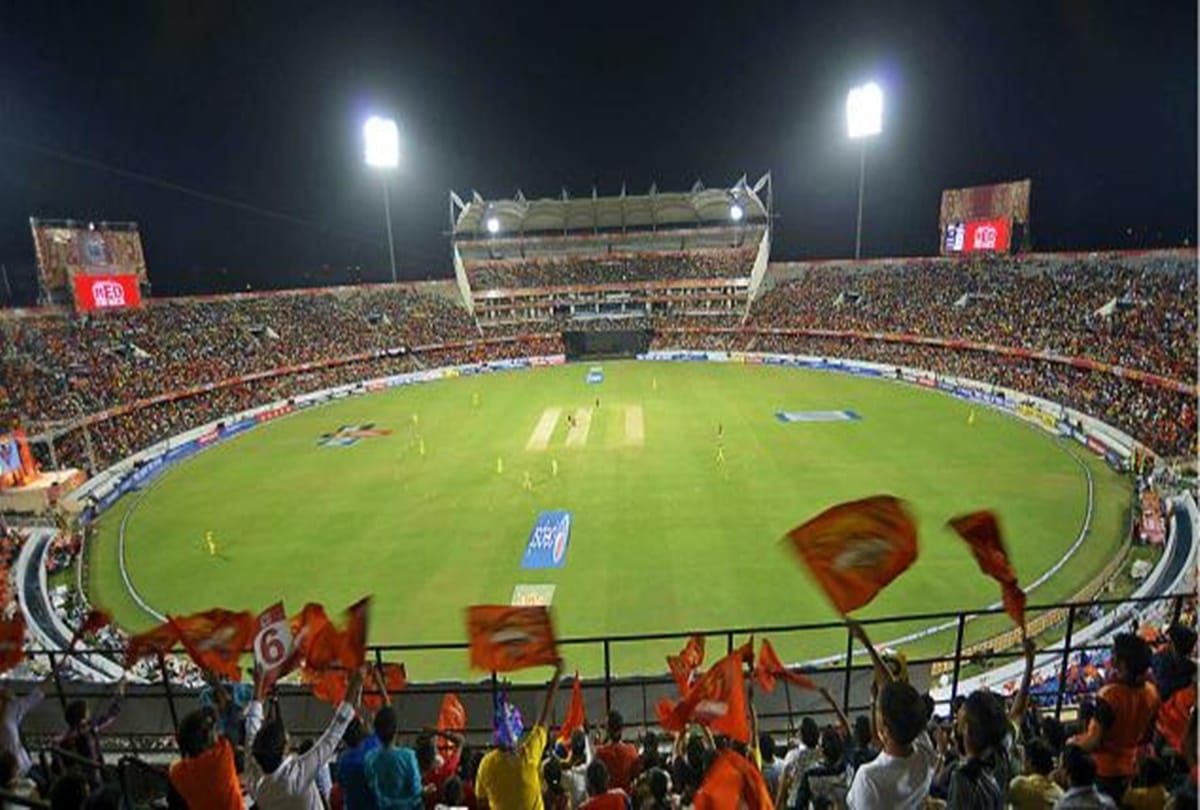 छुट्टी के दिन बड़ी स्क्रीन पर देखिए आईपीएल