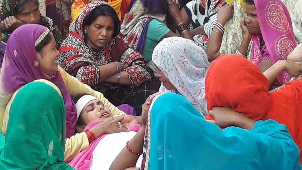 Brutal Murder after kidnapping of 14 years old student at jaunpur 