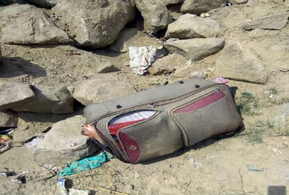 a pregnant woman body found in suitcase in ghaziabad of uttar pradesh