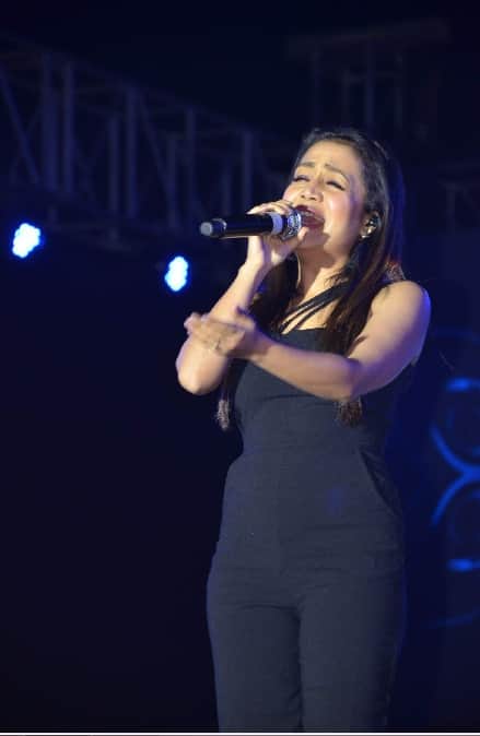 Neha kakkar live performance in dehradun