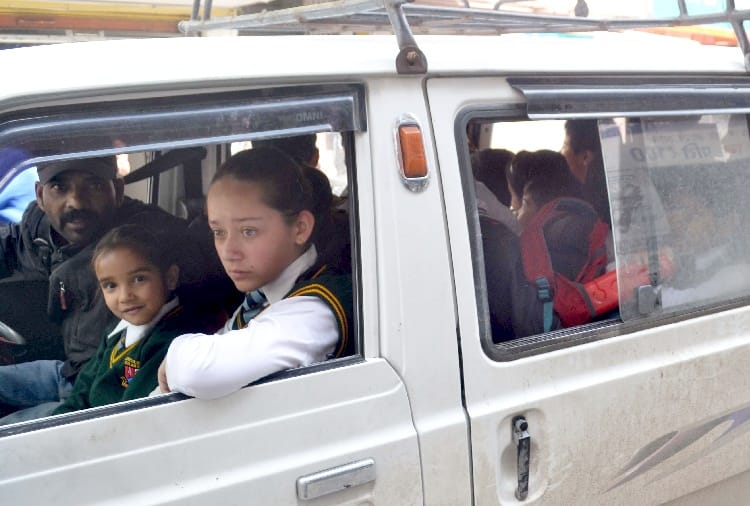 बच्चों की मौत के बाद भी नहीं जागे स्कूल प्रबंधन और प्रशासन
