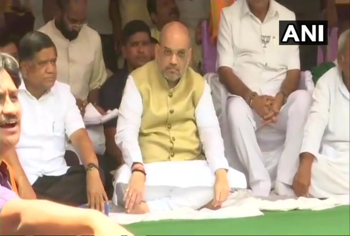 PM Narendra Modi, BJP leaders across India begin fast over Parliament proceedings