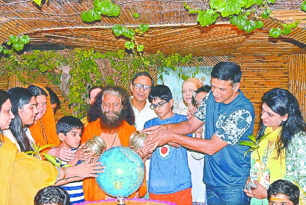  Ipl 2018 cricketer rahul dravid enjoy rafting in rishikesh