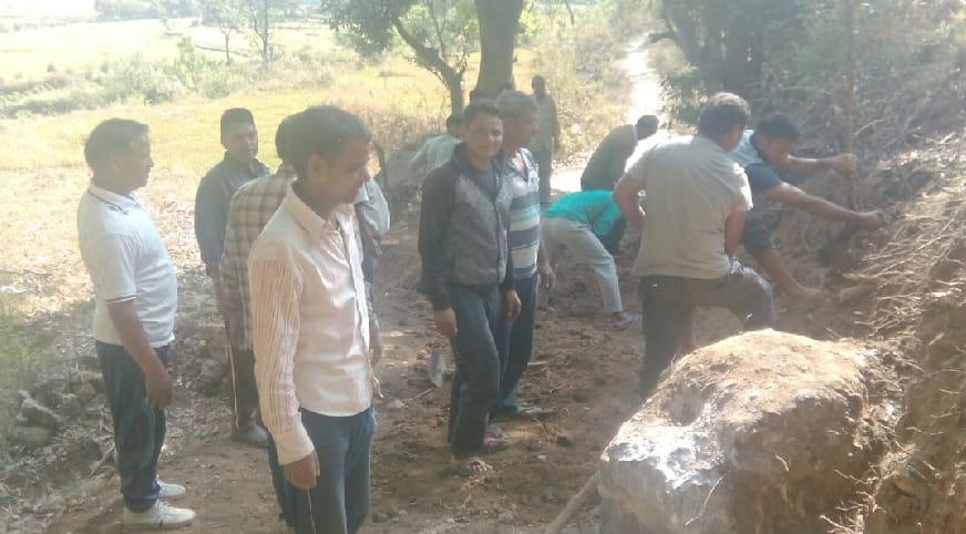 The villagers of Tadagaon started their own road