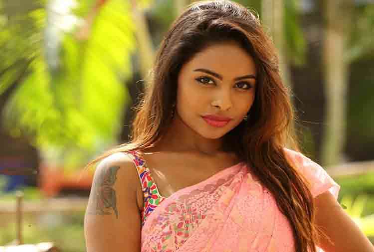 topless actress sri reddy statements against casting couch