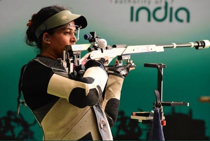 cwg 2018: Tejaswini Sawant wins silver in Women's 50m Rifle Prone Final 
