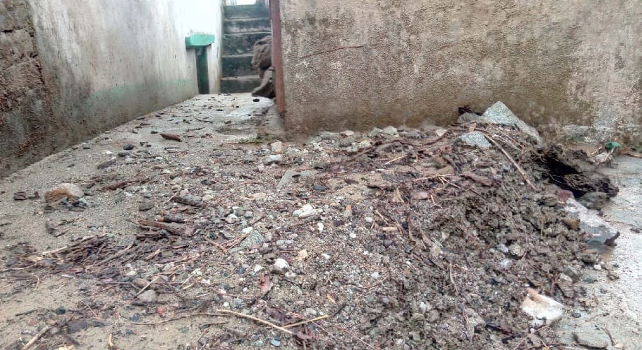 Rain water rushing in many homes because there is no scab