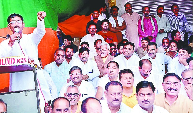 Fasting on Shiv Chowk