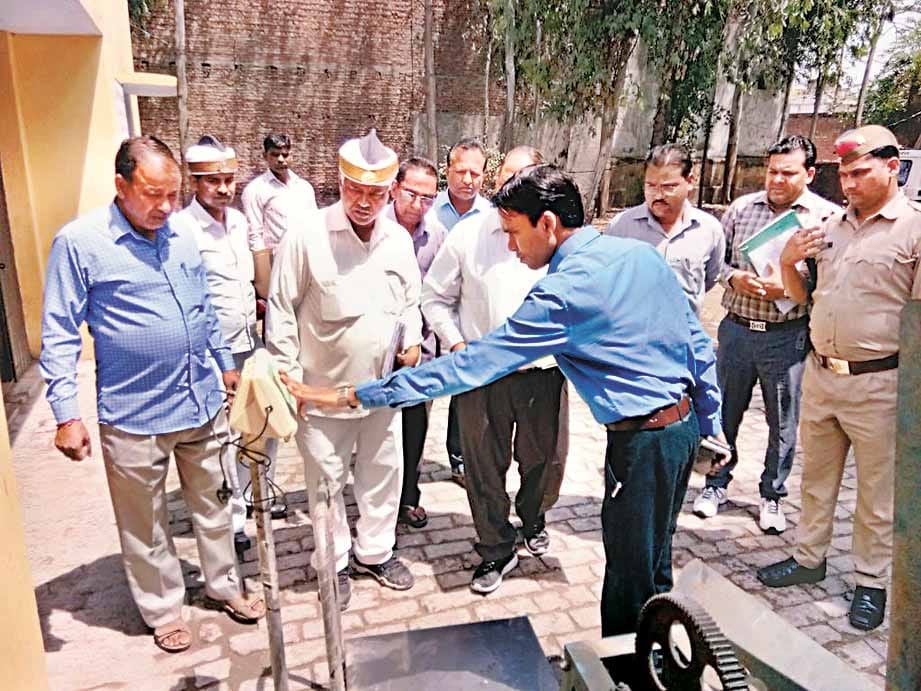 Mismanagement of wheat procurement centers