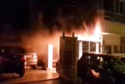 fire in kohat enclave: fire brigades came late on the spot