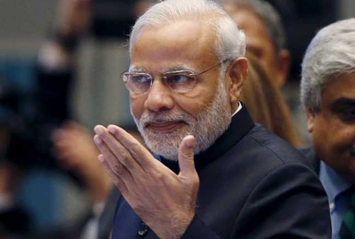 sanjay singh tweeted about narendra modi fast
