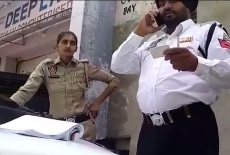 Punjab Lady Police Officer Catches Taking Bribe, Video Viral