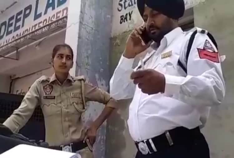 Punjab Lady Police Officer Catches Taking Bribe, Video Viral