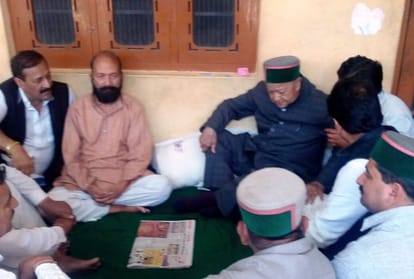 Virbhadra singh condoles death of kangra school bus accident victims
